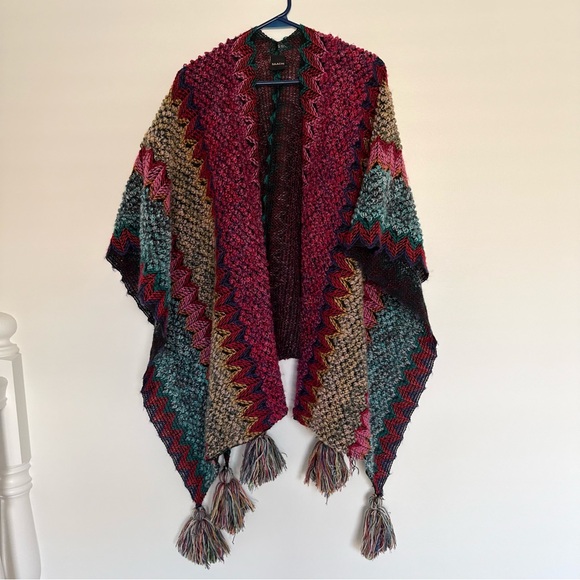 Saachi Multicolor Knit Poncho with Tassels - Picture 2 of 7